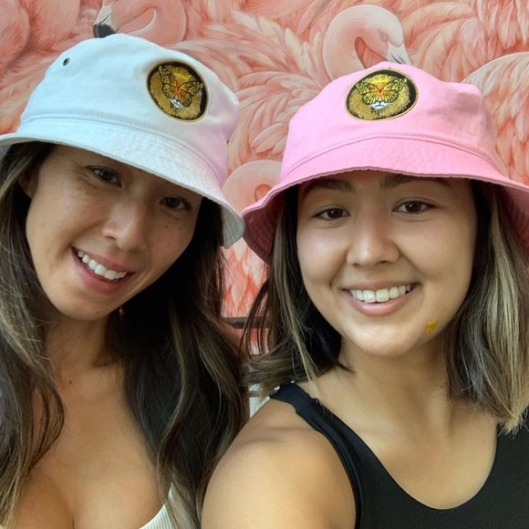 BUCKET HATS - Picture 3 of 4